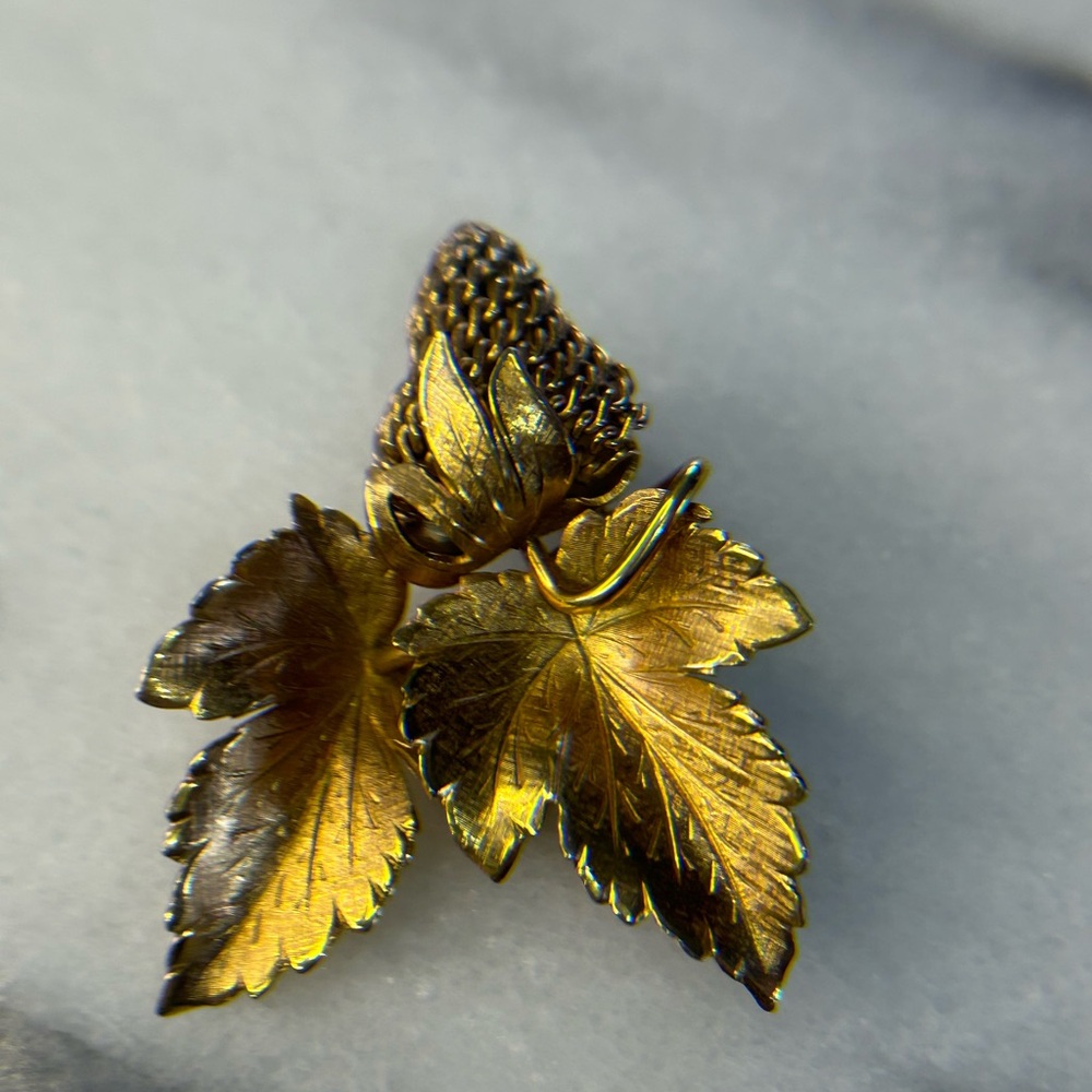 Vintage Wells 12k G.F. Strawberry brooch